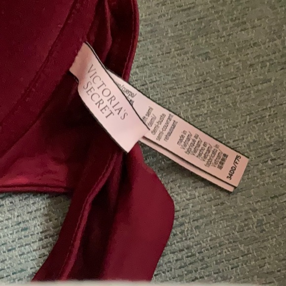 Victoria's Secret T-shirt Bra Front Close Uplift Semi Demi Bra - Picture 4 of 4